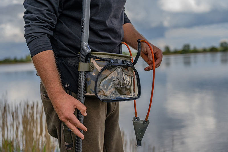 Design torby Fox Aquos Camolite Bait Belt
